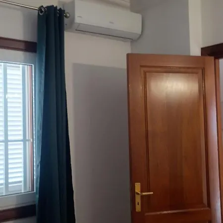 In The Center Near To The 아파트 *